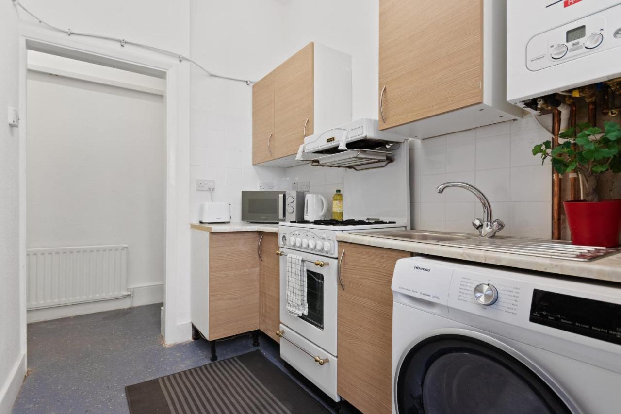 Fantastic 2Bd Barking Stay With Links To The City! Londra Esterno foto