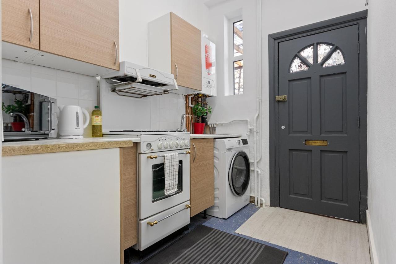 Fantastic 2Bd Barking Stay With Links To The City! Londra Esterno foto